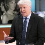 Il conte Spencer accusa re Carlo di averlo “gaslighting” suggerendo che il suo libro di memorie schiacciante sia “offuscato dal dolore”