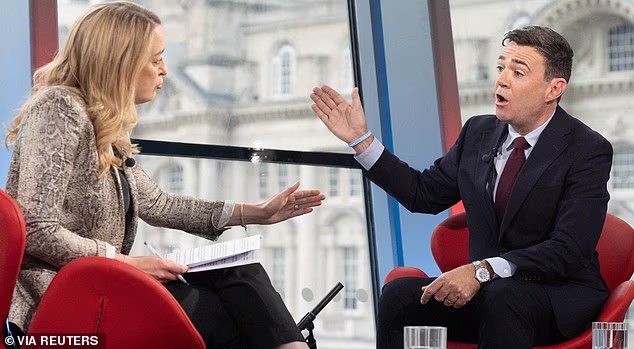 Andy Burnham accenna a una nuova spinta alla “tassa sulla morte” per riversare miliardi nell’assistenza sociale mentre giura che deve essere gratuita nel momento in cui viene utilizzata Andy Burnham accenna a una nuova spinta alla “tassa sulla morte” per riversare miliardi nell’assistenza sociale mentre giura che deve essere gratuita nel momento in cui viene utilizzata