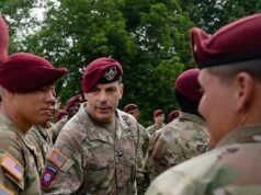 La battaglia per salvare un generale statunitense contro cui Hegseth ha dichiarato guerra