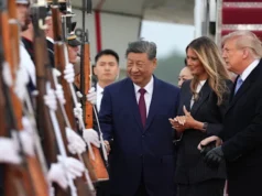 “Partner, non rivali”: Xi Jinping atterra a Washington con Trump in attesa sulla pista