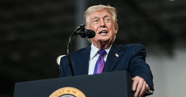 Guarda dal vivo: Donald Trump annuncia che la più grande acciaieria della storia degli Stati Uniti sarà costruita in Iowa Guarda dal vivo: Donald Trump annuncia che la più grande acciaieria della storia degli Stati Uniti sarà costruita in Iowa