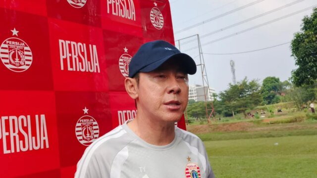 Video virale del direttore tecnologico di Java United, Achmad Resal, che presumibilmente dice “Sei un immigrato” a Shin Tae Yong Video virale del direttore tecnologico di Java United, Achmad Resal, che presumibilmente dice “Sei un immigrato” a Shin Tae Yong