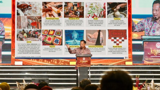 In chiusura della serie di eventi Kriyanusa 2026, il ministro degli Interni Tito: il potenziale dell’artigianato indonesiano è straordinario In chiusura della serie di eventi Kriyanusa 2026, il ministro degli Interni Tito: il potenziale dell’artigianato indonesiano è straordinario