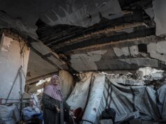 “Non c’è nessun altro posto dove andare”: le famiglie di Gaza si rifugiano in edifici che potrebbero crollare