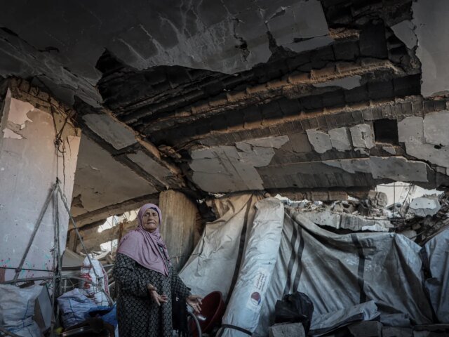 “Non c’è nessun altro posto dove andare”: le famiglie di Gaza si rifugiano in edifici che potrebbero crollare “Non c’è nessun altro posto dove andare”: le famiglie di Gaza si rifugiano in edifici che potrebbero crollare