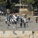 Ben-Gvir si unisce a centinaia di israeliani nell’assalto al complesso della moschea di Al-Aqsa
