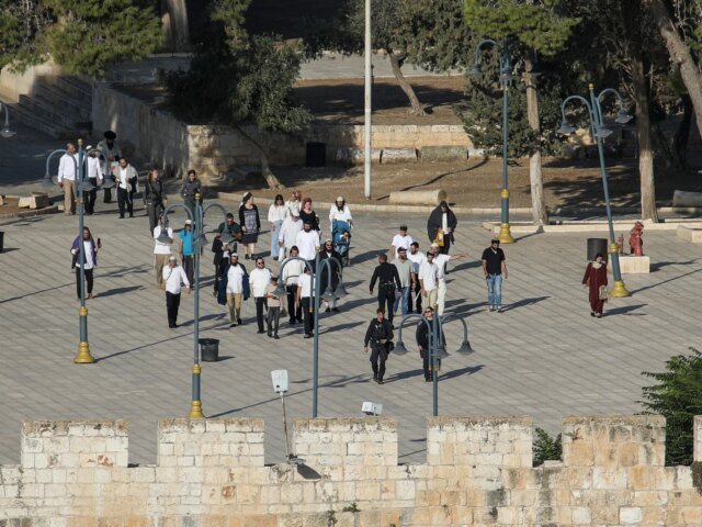 Ben-Gvir si unisce a centinaia di israeliani nell’assalto al complesso della moschea di Al-Aqsa Ben-Gvir si unisce a centinaia di israeliani nell’assalto al complesso della moschea di Al-Aqsa