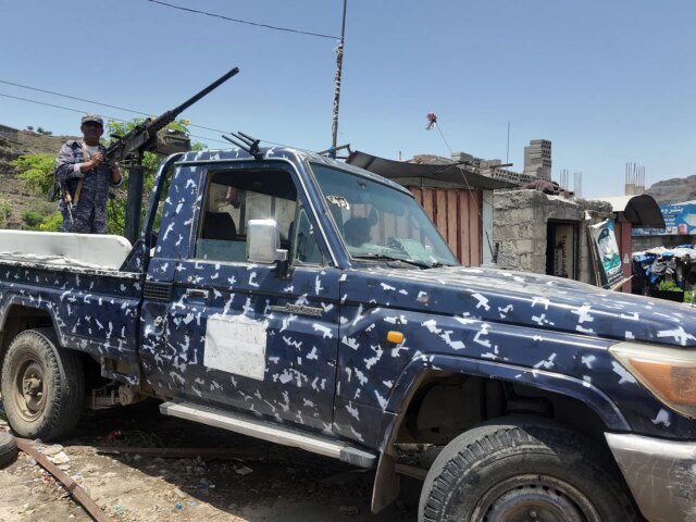 Le forze governative dello Yemen rivendicano il controllo del monte Qarfan a Taiz Le forze governative dello Yemen rivendicano il controllo del monte Qarfan a Taiz