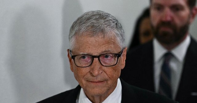Bill Gates avverte che l’intelligenza artificiale potrebbe causare “un miliardo di morti” senza il controllo del governo Bill Gates avverte che l’intelligenza artificiale potrebbe causare “un miliardo di morti” senza il controllo del governo