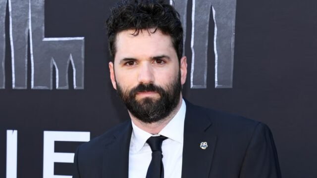 Il regista di Prey, Dan Trachtenberg, dirigerà un film Disney ispirato a La bella addormentata nel bosco