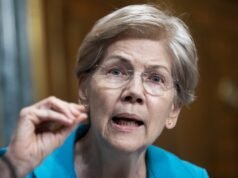Elizabeth Warren: l’accordo sulla fusione con la Paramount sarebbe un “enorme errore”