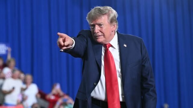 CNN, MS NOW e Politico cercano di estendere l’ordine di accesso della Casa Bianca, avvertono che Trump “ripristinerà un divieto completo” senza di esso