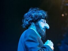 Maher: I prezzi sono aumentati, quindi Macklemore deve pagare di più per i nasi ebrei finti