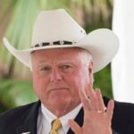 Commissario per l’agricoltura del Texas: il raid dell’ICE negli impianti di confezionamento aumenterà i prezzi della carne bovina