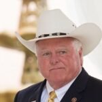 Commissario per l’Agricoltura del Texas: anche le persone qui restano legalmente fuori dal pubblico per paura di essere arrestate