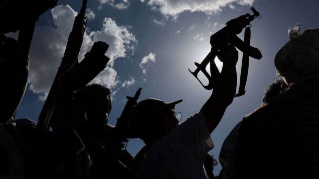L’Arabia Saudita dice a Trump che è giunto il momento di intervenire militarmente mentre gli Houthi, sostenuti dall’Iran, avanzano L’Arabia Saudita dice a Trump che è giunto il momento di intervenire militarmente mentre gli Houthi, sostenuti dall’Iran, avanzano