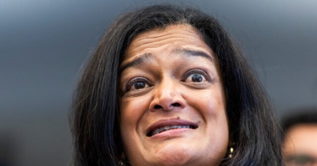Pramila Jayapal: Le donne sono “negoziatori molto migliori” degli uomini Pramila Jayapal: Le donne sono “negoziatori molto migliori” degli uomini