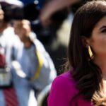 Il giudice non si pronuncerà ancora sulla rimozione delle credenziali dai media da parte di WH