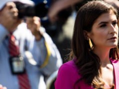 Il giudice non si pronuncerà ancora sulla rimozione delle credenziali dai media da parte di WH