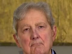 Sen. John Kennedy: L’inflazione “sta sventrando la classe media come si fa con un pesce”