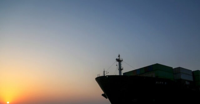 CENTCOM: 1 miliardo di barili attraversano Hormuz: il “blocco corazzato” mantiene l’Iran a zero CENTCOM: 1 miliardo di barili attraversano Hormuz: il “blocco corazzato” mantiene l’Iran a zero