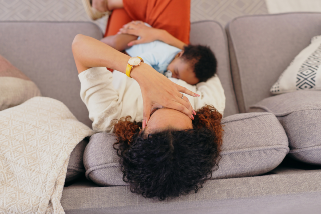 La depressione postpartum è collegata a un rischio di morte infantile quasi 3 volte più elevato La depressione postpartum è collegata a un rischio di morte infantile quasi 3 volte più elevato