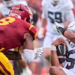 Desman Stephens II della USC sospeso per un colpo sporco che ha mandato il QB dell’Oregon all’ospedale