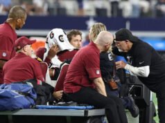 VIDEO: Tom Brady giura in diretta TV dopo aver visto il raccapricciante infortunio di Jayden Daniels
