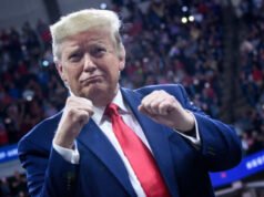 Trump esorta i repubblicani a “continuare a lottare” nella fase finale delle elezioni di medio termine