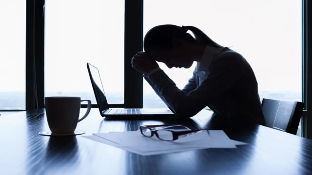 Working-woman-istock-1789284068416_d.png