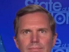 Beshear sul veto alla legge sui transgender: i democratici “non gettate nessuno sotto l’autobus”