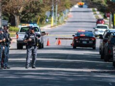 Un poliziotto eroe ha fermato il massacro nella sinagoga in Canada mentre un gruppo ebraico chiede guardie armate