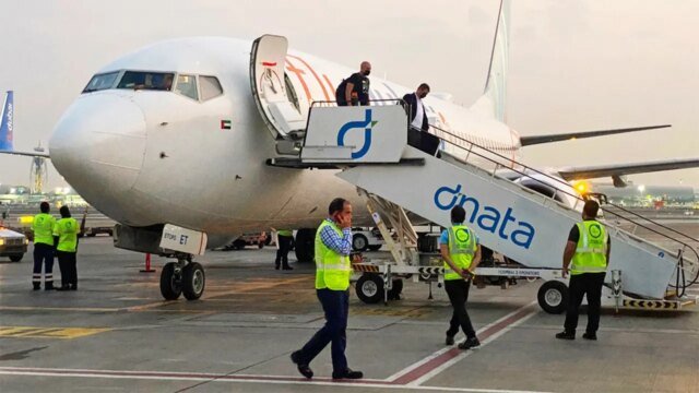 Secondo quanto riferito, i piloti di Flydubai combattono nella cabina di pilotaggio, innescando timori di dirottamento e risposta di aerei da combattimento israeliani