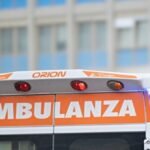 Italia: una donna tenta presumibilmente di colpire l’ex con un veicolo, invece colpisce il figlio di 5 anni
