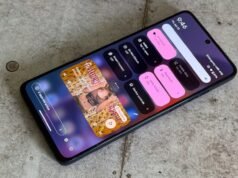 Questo è il telefono Motorola da 280 dollari su cui dormono tutti