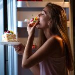 Secondo un importante studio, anche solo una piccola porzione di cibo ultra-processato al giorno è collegata a un rischio più elevato di malattie