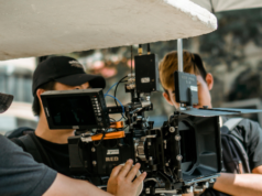 I legislatori propongono grandi agevolazioni fiscali del 20-30% per mantenere la produzione cinematografica negli Stati Uniti