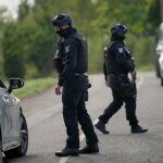 I sospetti terroristi della base aerea britannica vengono rilasciati su cauzione mentre l’Iran nega il collegamento