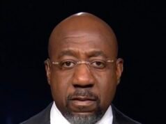 Raphael Warnock: Trump “non crede nell’America”