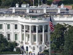 Trump usa per la prima volta l’eliporto della Casa Bianca dopo il taglio del nastro