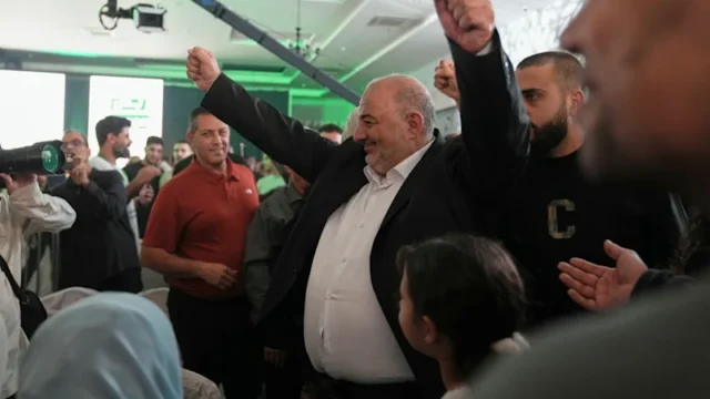 Sono potenziali re, ma potrebbero essere esclusi dal governo israeliano. Ecco perché Sono potenziali re, ma potrebbero essere esclusi dal governo israeliano. Ecco perché