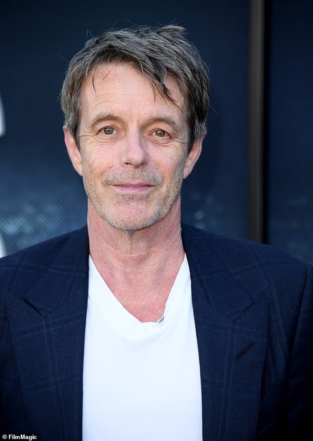 La Range Rover guidata dal sedicenne che si è schiantata contro lo chef Nobu è di proprietà del leggendario compositore di Hollywood Harry Gregson-Williams La Range Rover guidata dal sedicenne che si è schiantata contro lo chef Nobu è di proprietà del leggendario compositore di Hollywood Harry Gregson-Williams