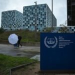 L’amministrazione Trump annuncia sanzioni radicali alla Corte penale internazionale solo poche ore dopo che l’ex giudice Navi Pillay ha deriso il presidente degli Stati Uniti dopo aver vinto il premio Nobel per la pace