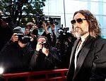 Ultimi aggiornamenti del processo Russell Brand: il comico “è un predatore sessuale spietato e manipolatore con un vorace appetito sessuale” e ha detto a un amico che “voleva portare a letto 5.000 donne nella sua vita”, sente la corte
