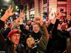 Il leader serbo da lungo tempo sostenitore di Putin ammette la sconfitta del movimento di protesta guidato dagli studenti