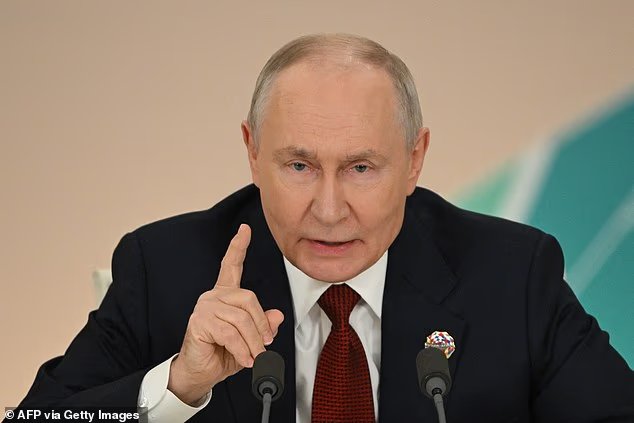 Putin avverte l’Occidente che è “preparato alla guerra” e che se “le cose andranno troppo oltre, non ci saranno vincitori” Putin avverte l’Occidente che è “preparato alla guerra” e che se “le cose andranno troppo oltre, non ci saranno vincitori”