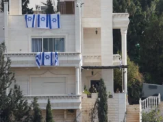 Le forze israeliane trasformano le case di Hebron in postazioni militari durante il lockdown