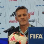 John Herdman mette alla prova i punti di forza della Thailandia in vista della finale: disciplina, direzione e capacità di assorbire energia