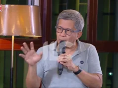 Infine, Rocky Gerung fa trapelare il motivo principale per cui è diventato vicecandidato alla presidenza, alludendo al partito e al re