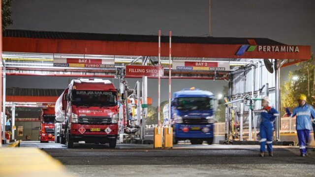 Applicazione a disparità: ecco come stanno procedendo le code di carburante alle stazioni di servizio di Bali Applicazione a disparità: ecco come stanno procedendo le code di carburante alle stazioni di servizio di Bali
